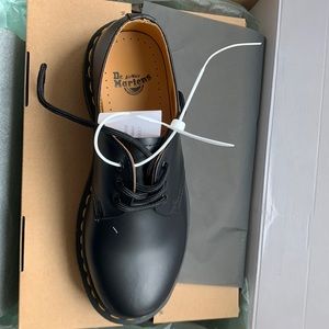 Brand new Dr. marten’s classic 1461 shoes (never wear)